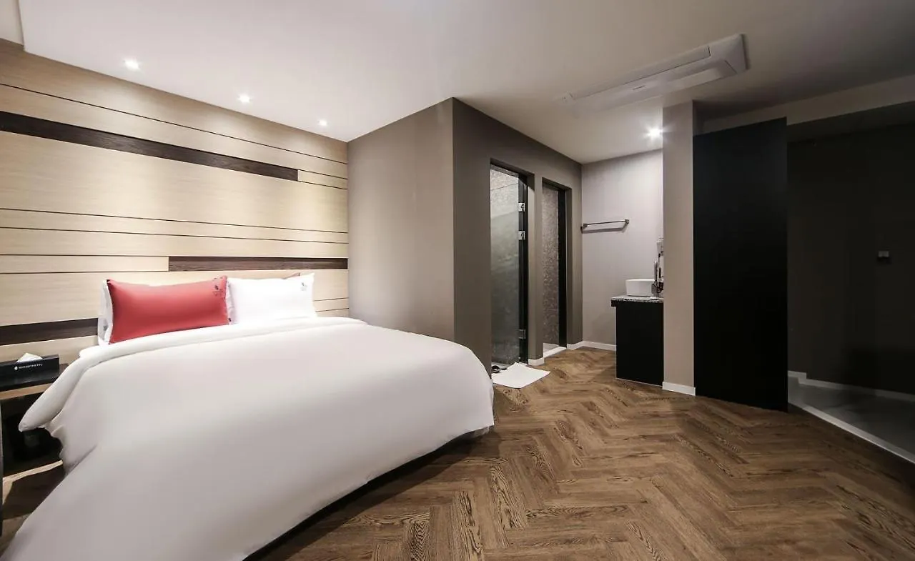 Maron Hotel Nampo Busan 3*,