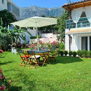  Pensión Dreamades House Albania