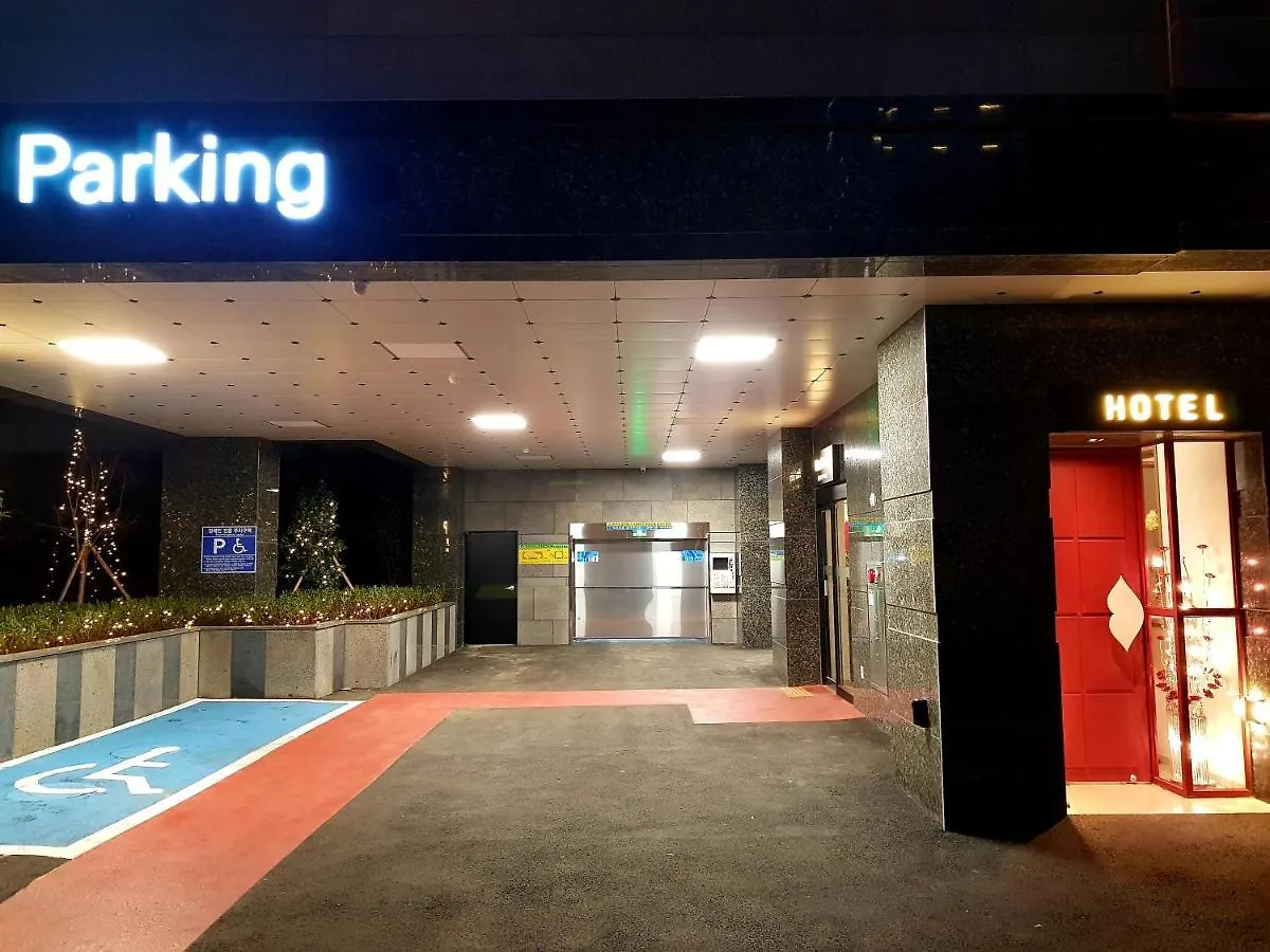 בוסאן Maron Hotel Nampo 3*,